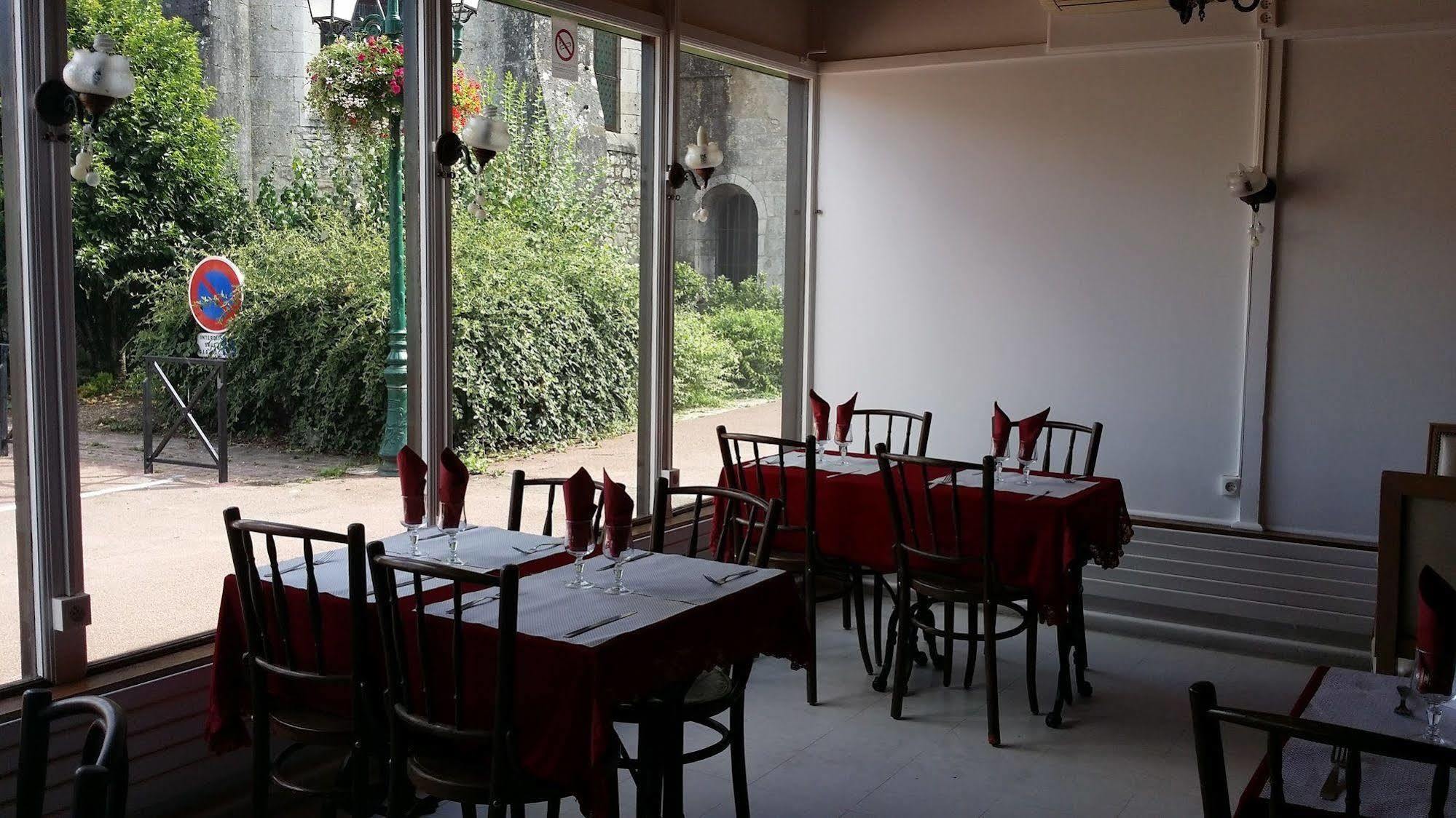 A La Vielle Halle Souppes-sur-Loing Exterior foto